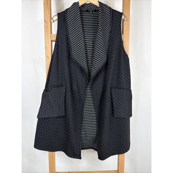 Sydney Jackets & Blazers - NWT Sydney Black White Pattern Sleeveless Pockets Open Duster Vest #1143 Size S